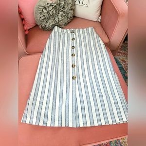 Linen Midi Skirt with side splits